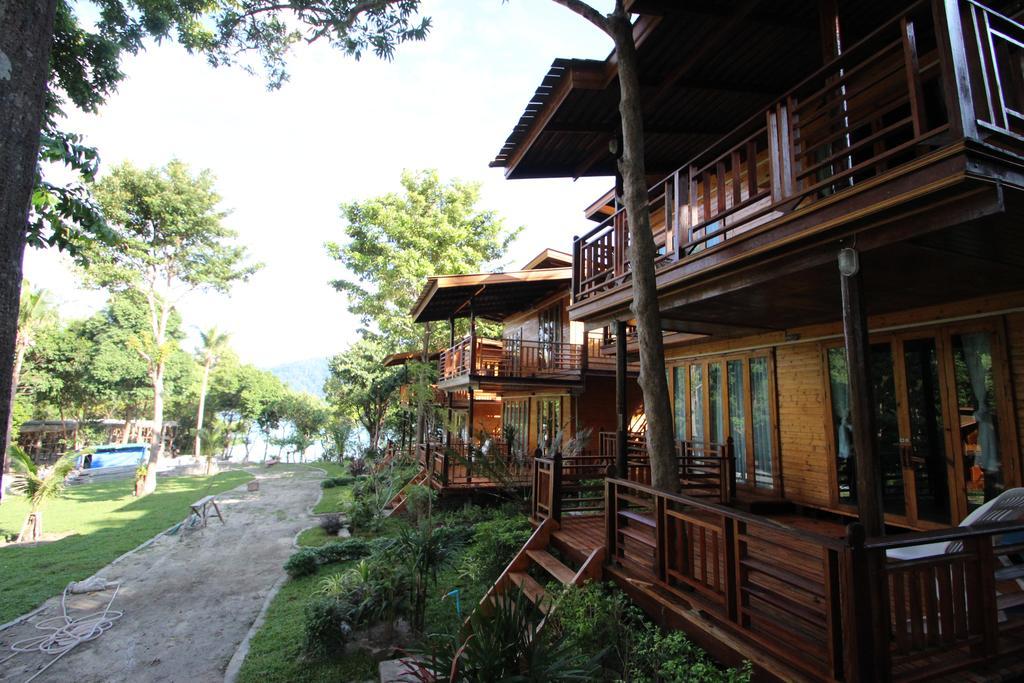 Longbay Lipe Hotel Buitenkant foto